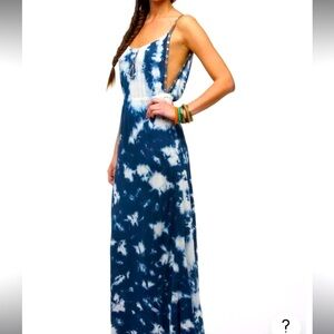 NWT Ecote Tie Dye Maxi Dress Size M